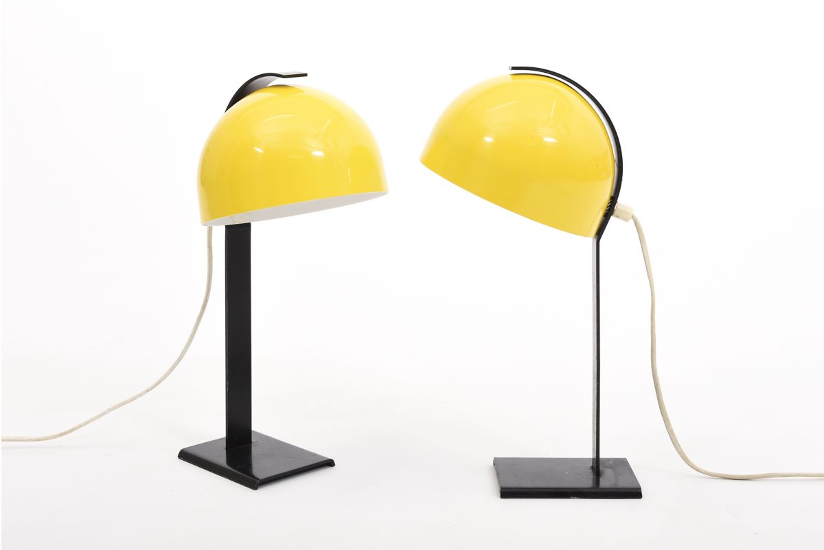 Anonymou Pair of metal table lamp