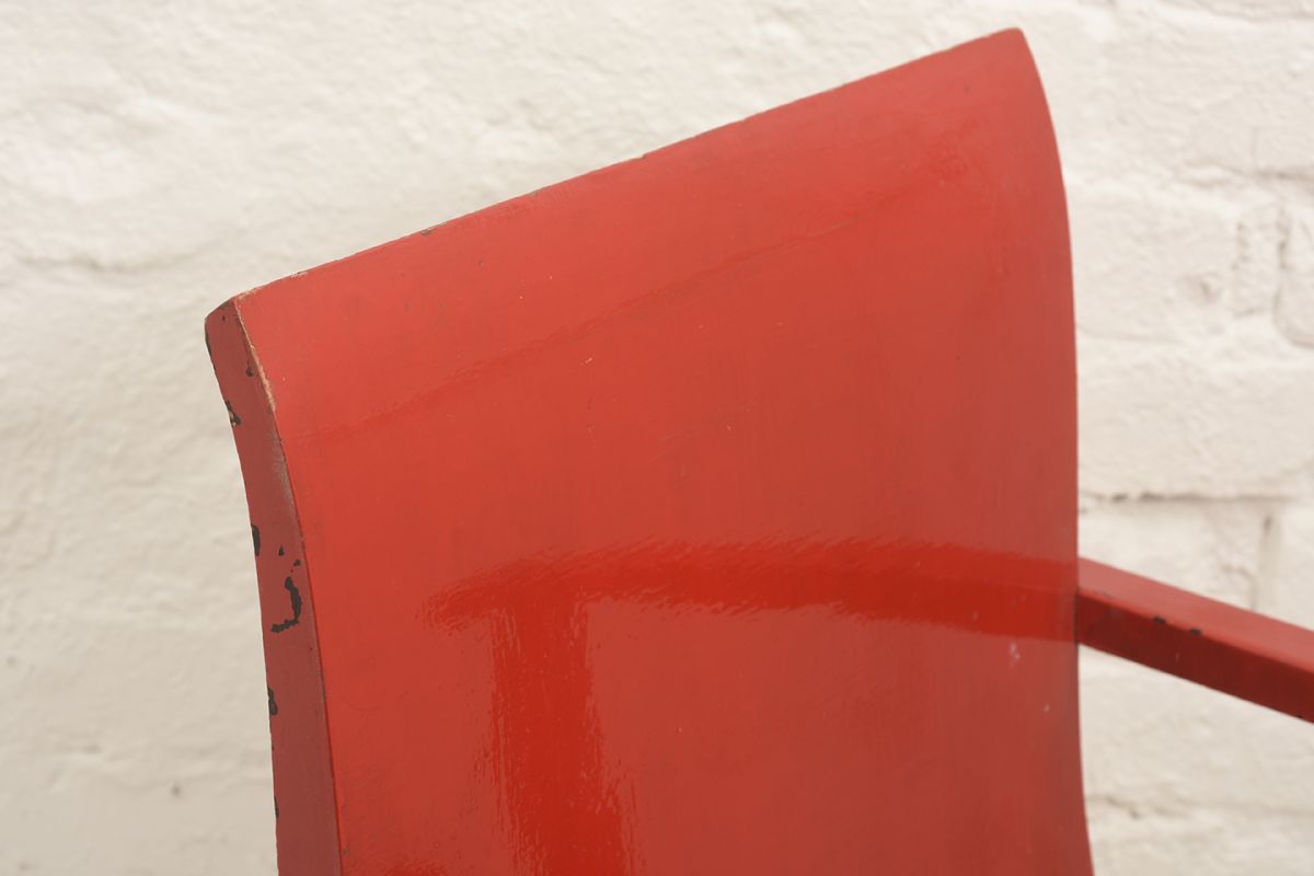 Toivonen-Eevert-Red-Armchair_detail1