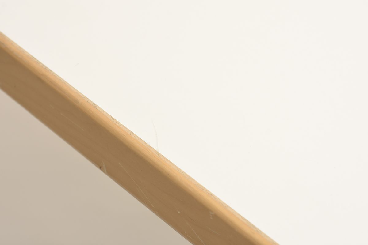 Aalto-Alvar-Table A80-white-h63_detail2