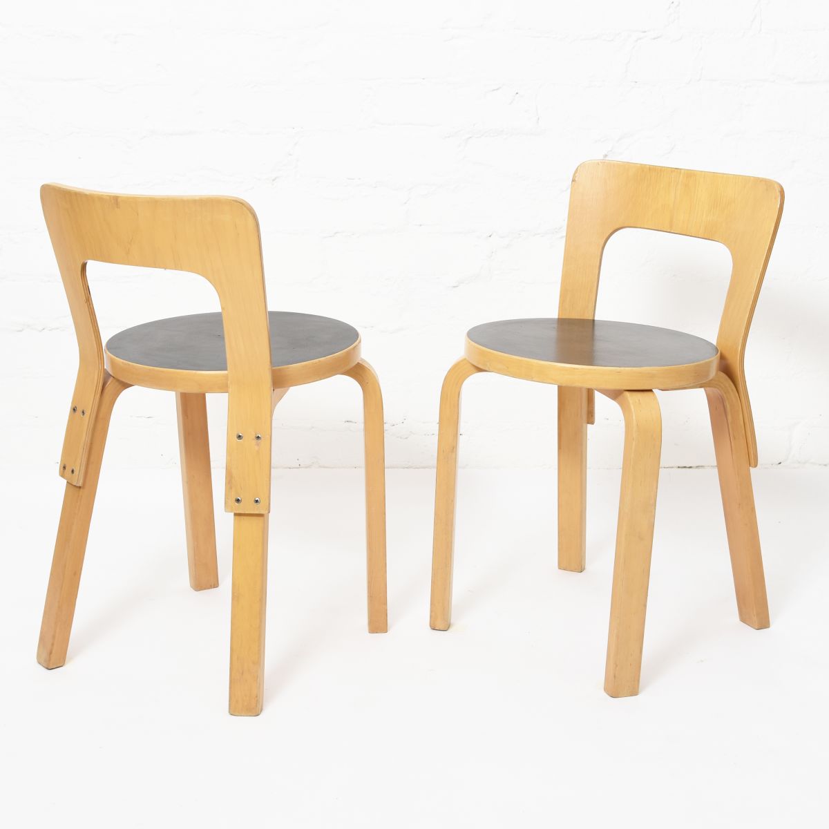 Aalto Alvar chair 65 black lino