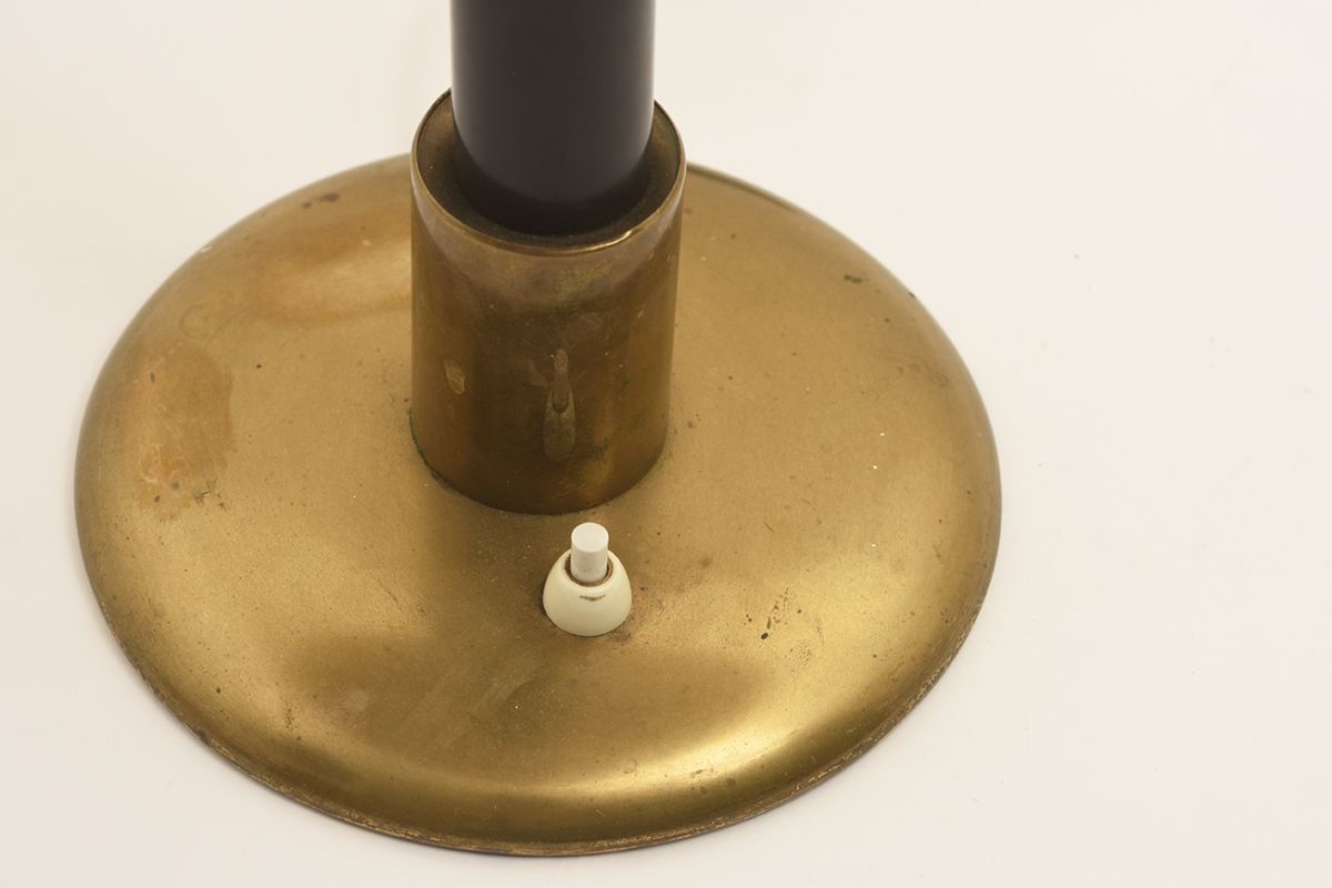 Anonymous-Wooden-Shade-Table-Lamp_detail1