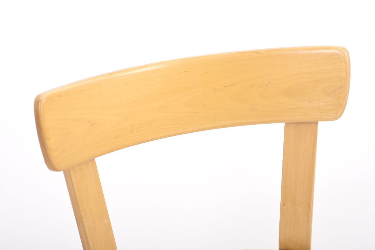 Aalto Alvar Chair 69 stripe 01