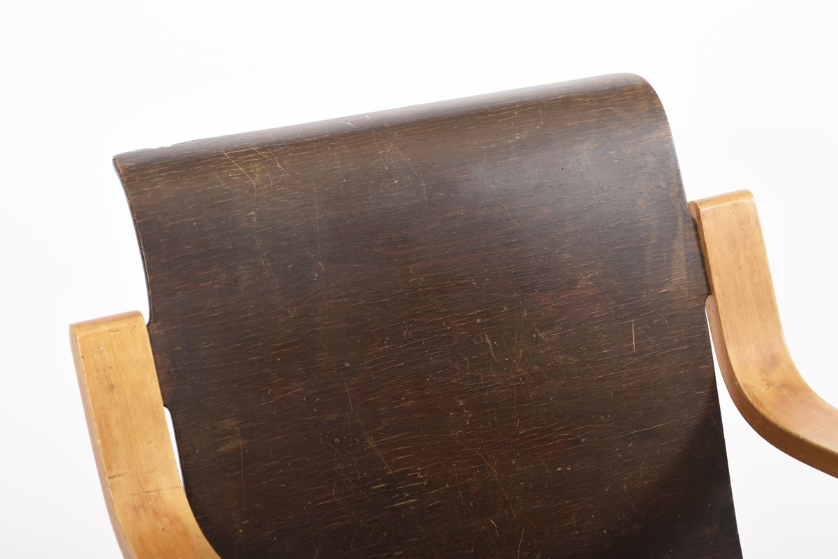 Aalto Alvar small paimio chair special detail 01
