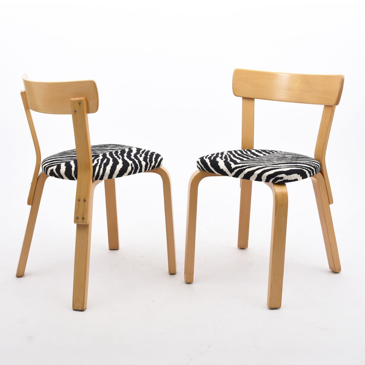 Aalto Alvar Chair 69 with zebra set