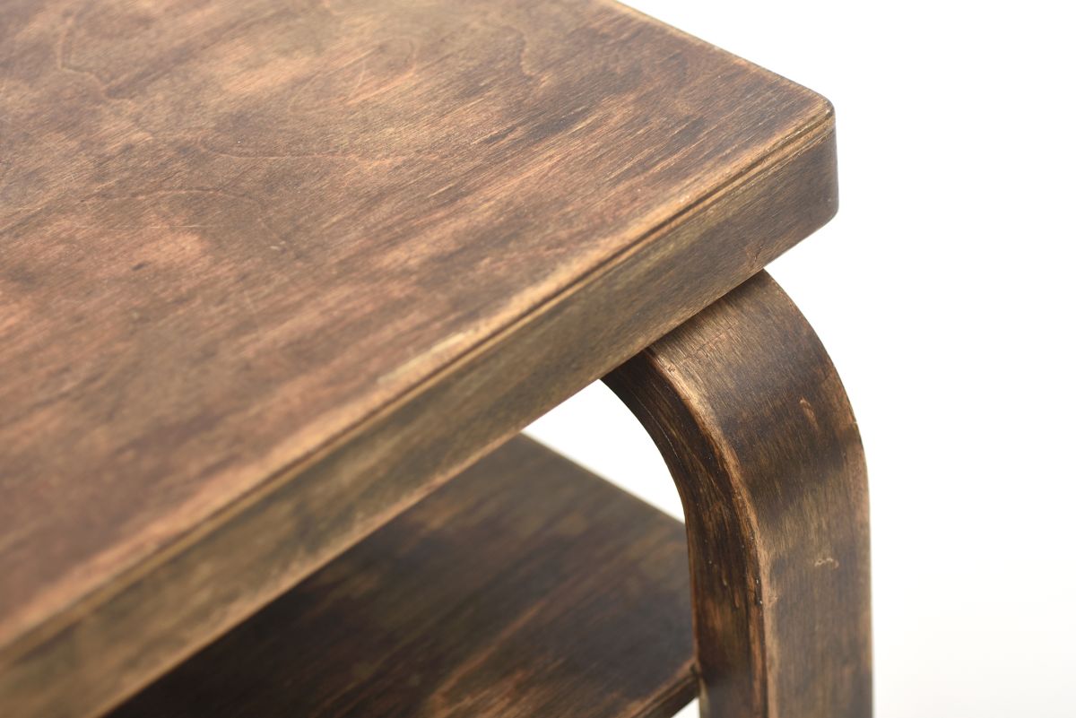 Aalto Alvar side radio table 03