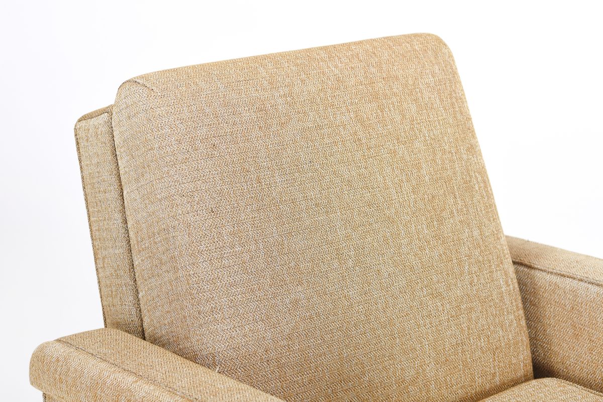 Aalto Alvar Custom order lounge chair H2 legs 01