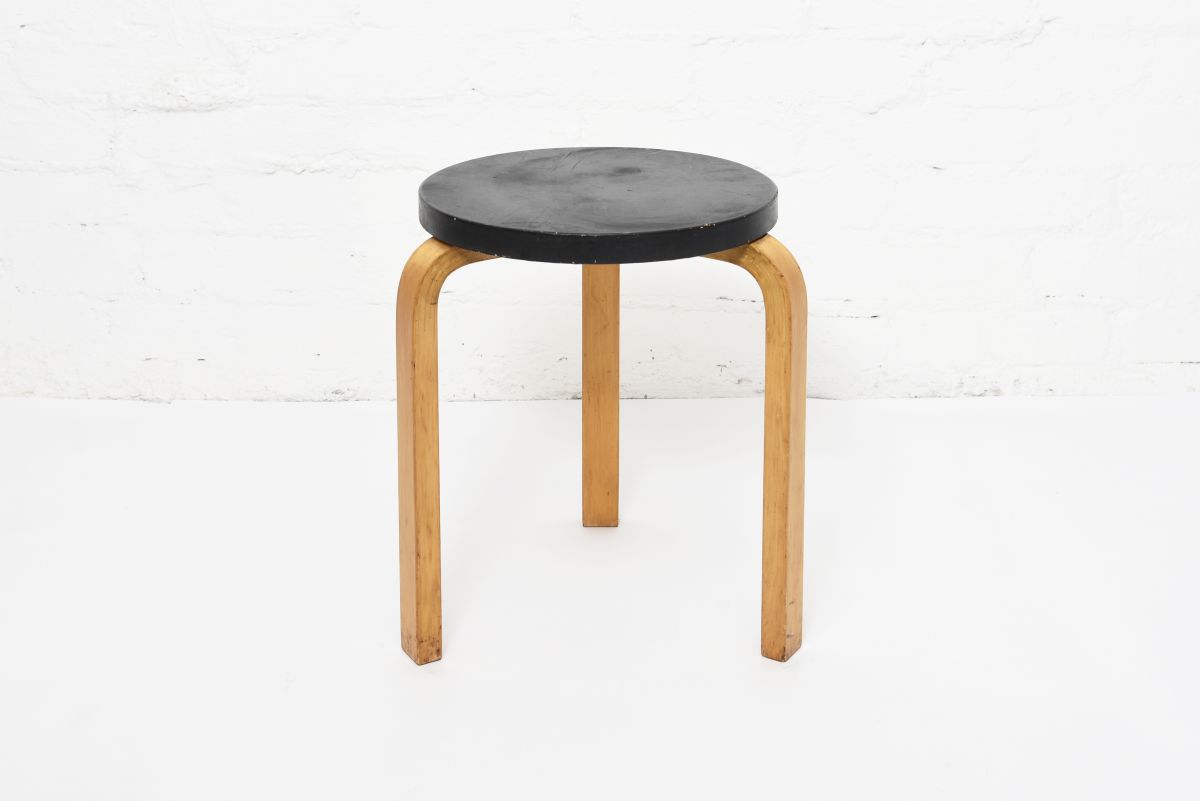 Aalto Alvar Stool60 black x birch 2 1930