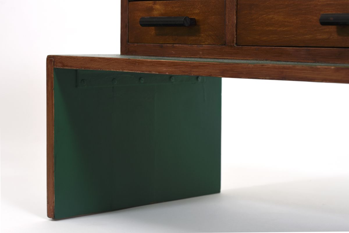 Anonymou green side board 05