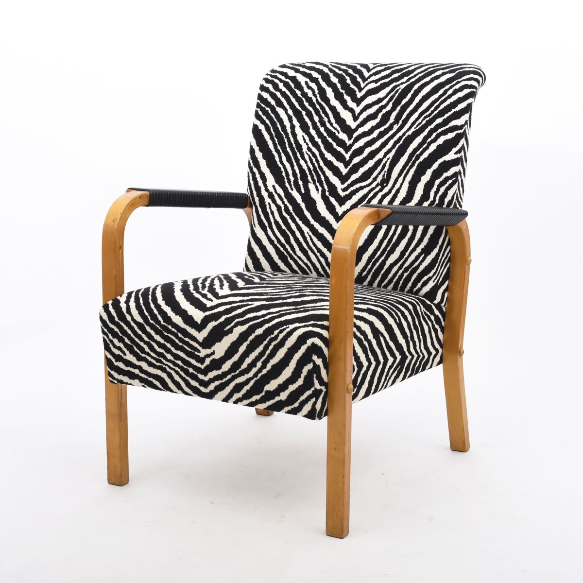 Aalto Alvar armchair 47 with zebra