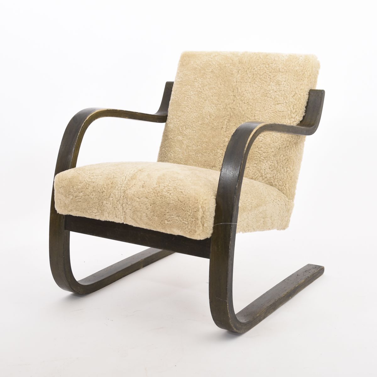 Aalto Alvar Armchair 402 browun x sheepskin