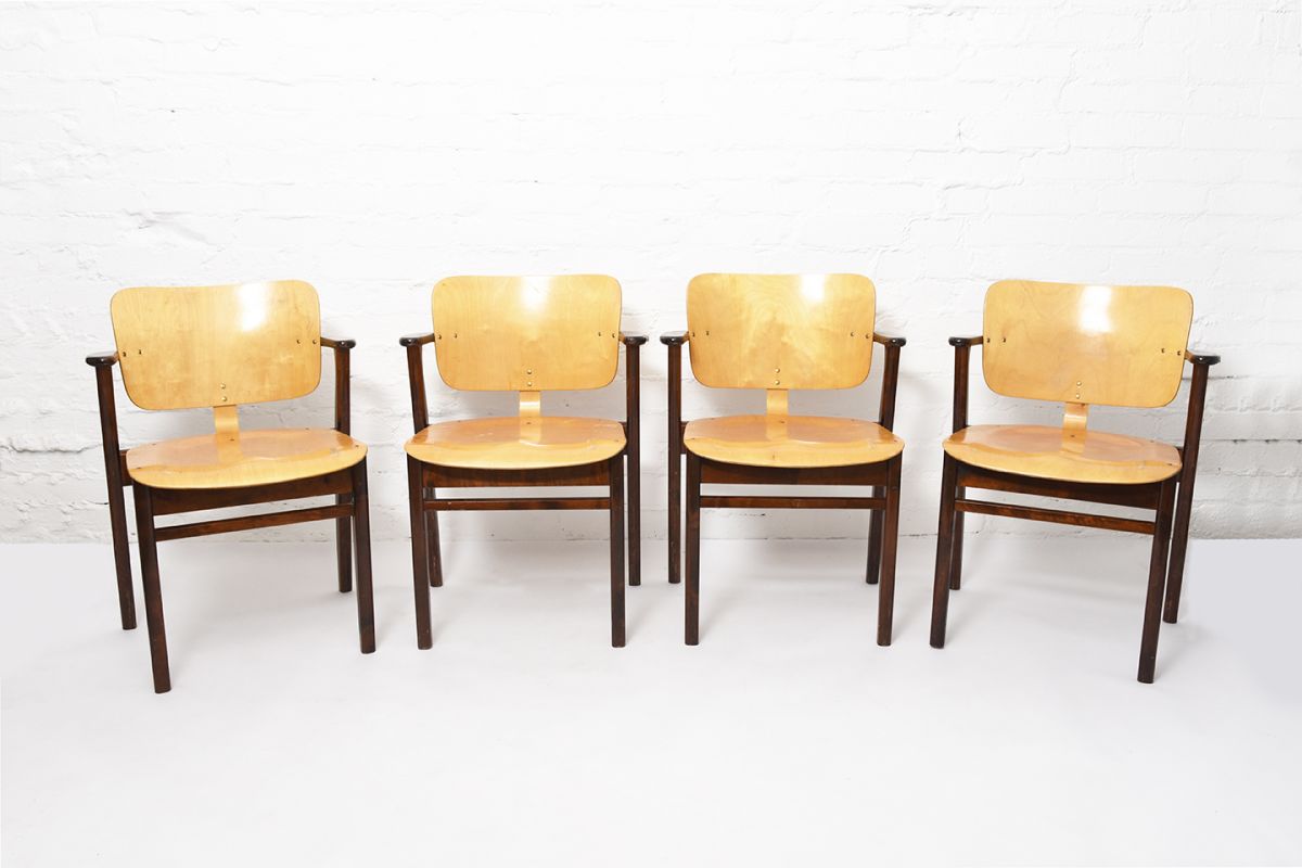 Tapiovaara-Ilmari-Domus-Chair-Dark-Honey-Stain_set