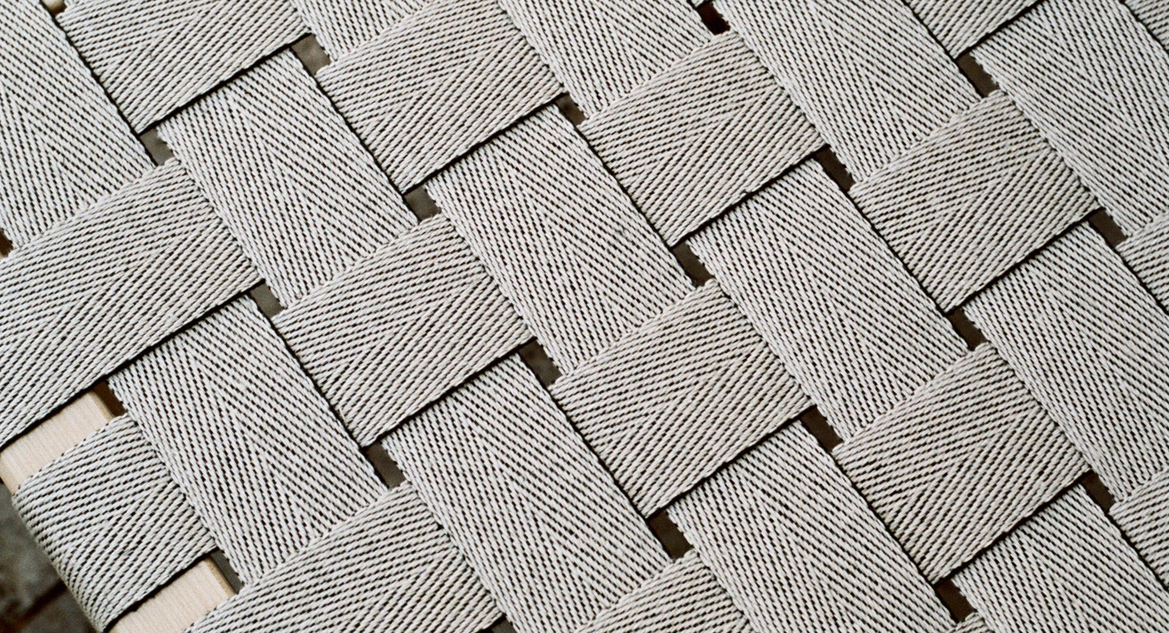 Artek - Chair 611: The Staying Power of a Modern Icon Artek - Chair 611: The Staying Power of a Modern Icon