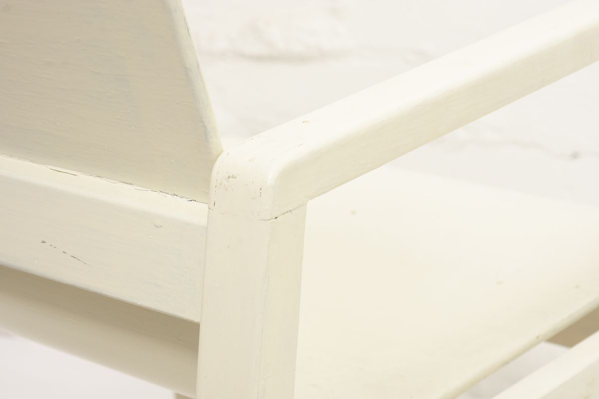 Aalto-Alvar-Hallway-Chair-White_detail7