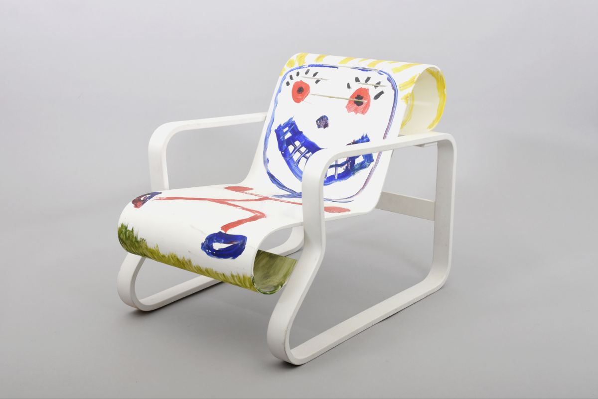 Aalto Alvar Paimio chair with illustration