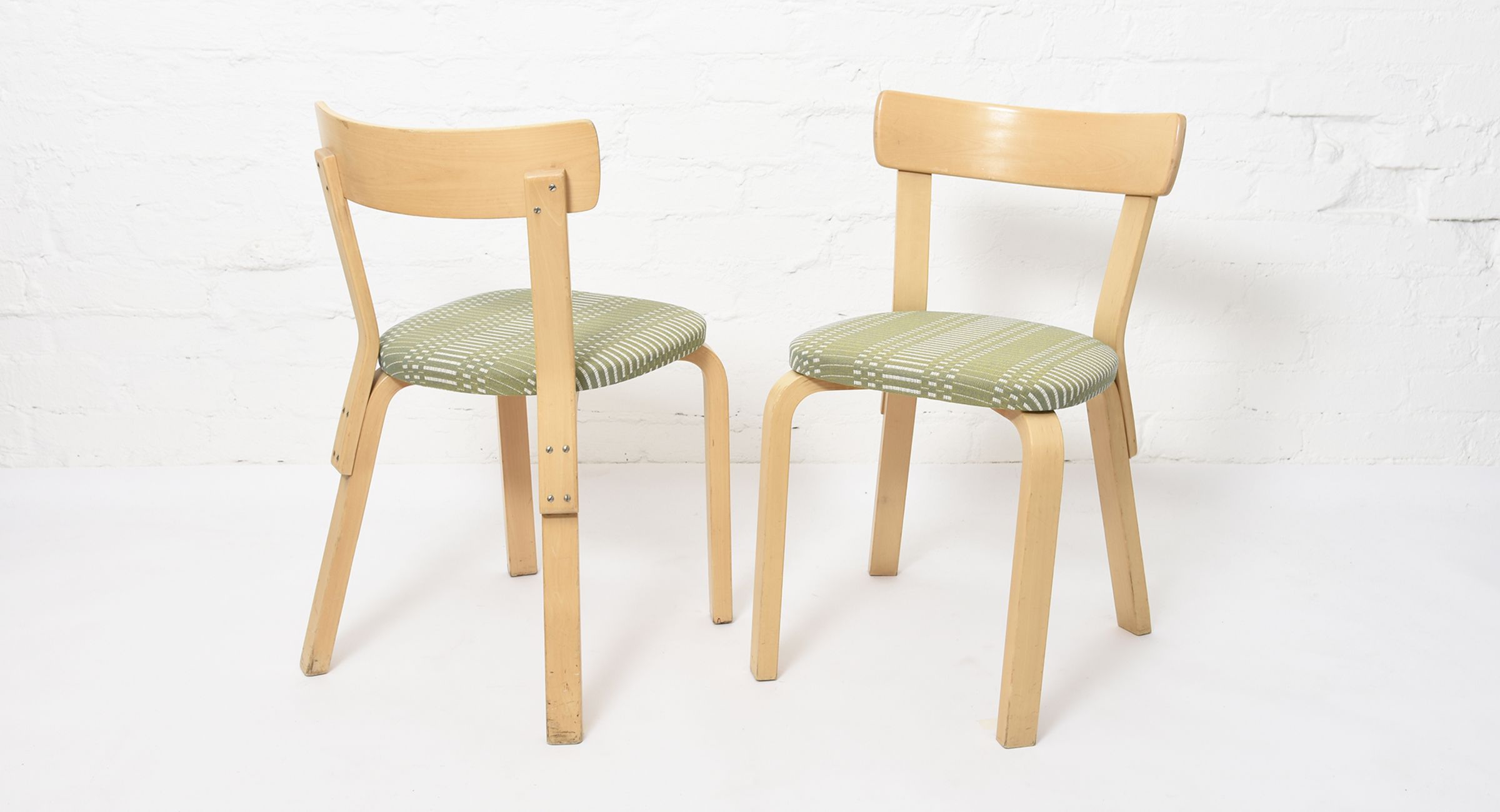 Aalto-Alvar-Chair-69-JG-Helios.jpg