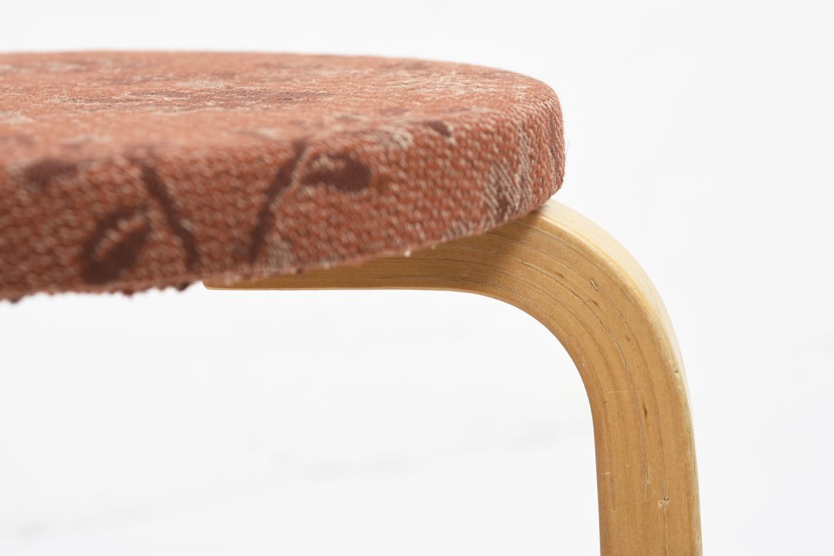 Aalto Alvar Stool60 Red flower 01