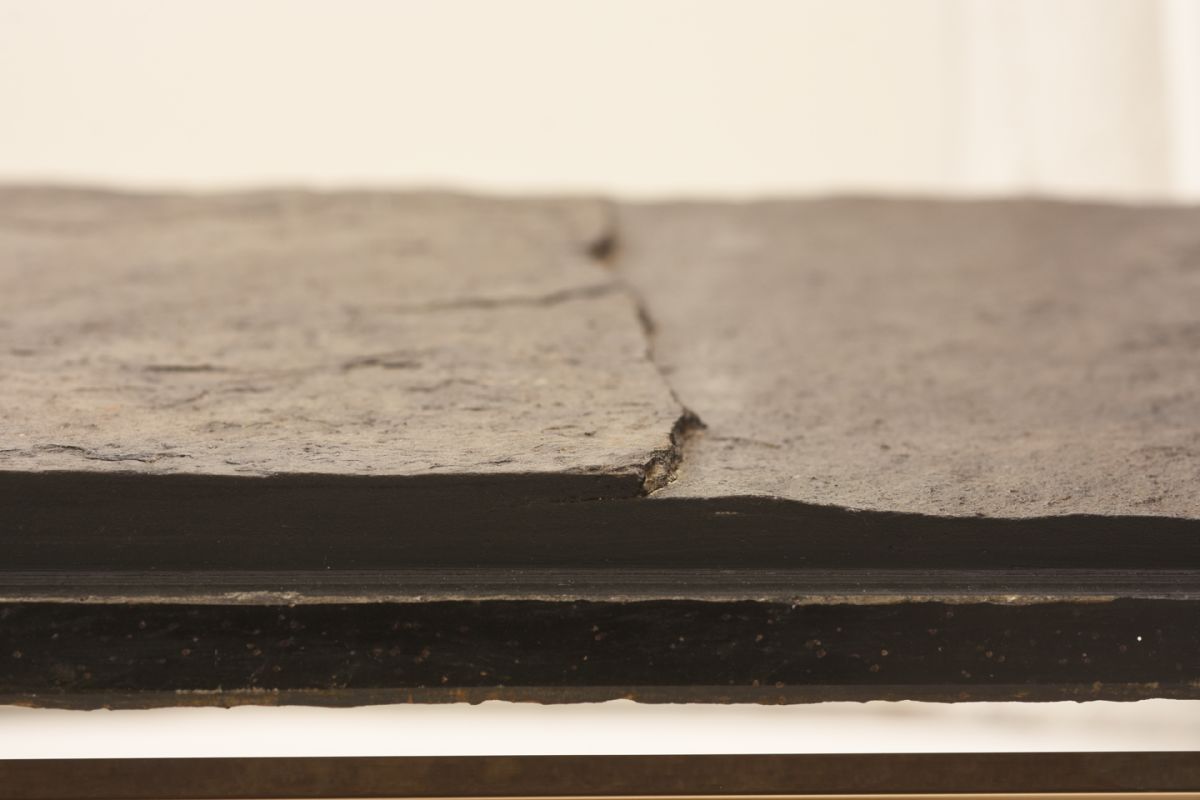 Granite-Relief-Table_Detail-03