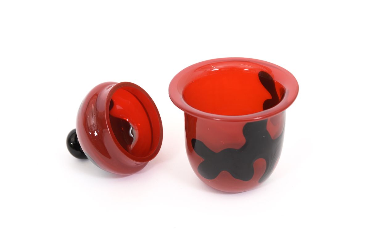 Orvola Heikki Lidded art glass jar 01
