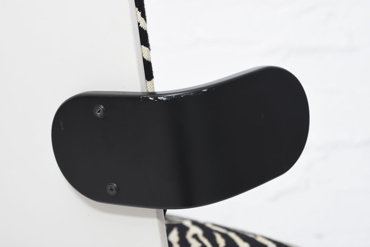 Kukkapuro Yrjö Vino chair zebra 04