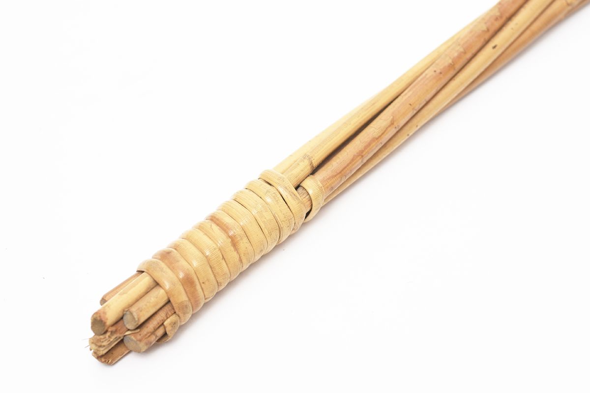 Anonymous-Bamboo-Carpet-Beater_detail3