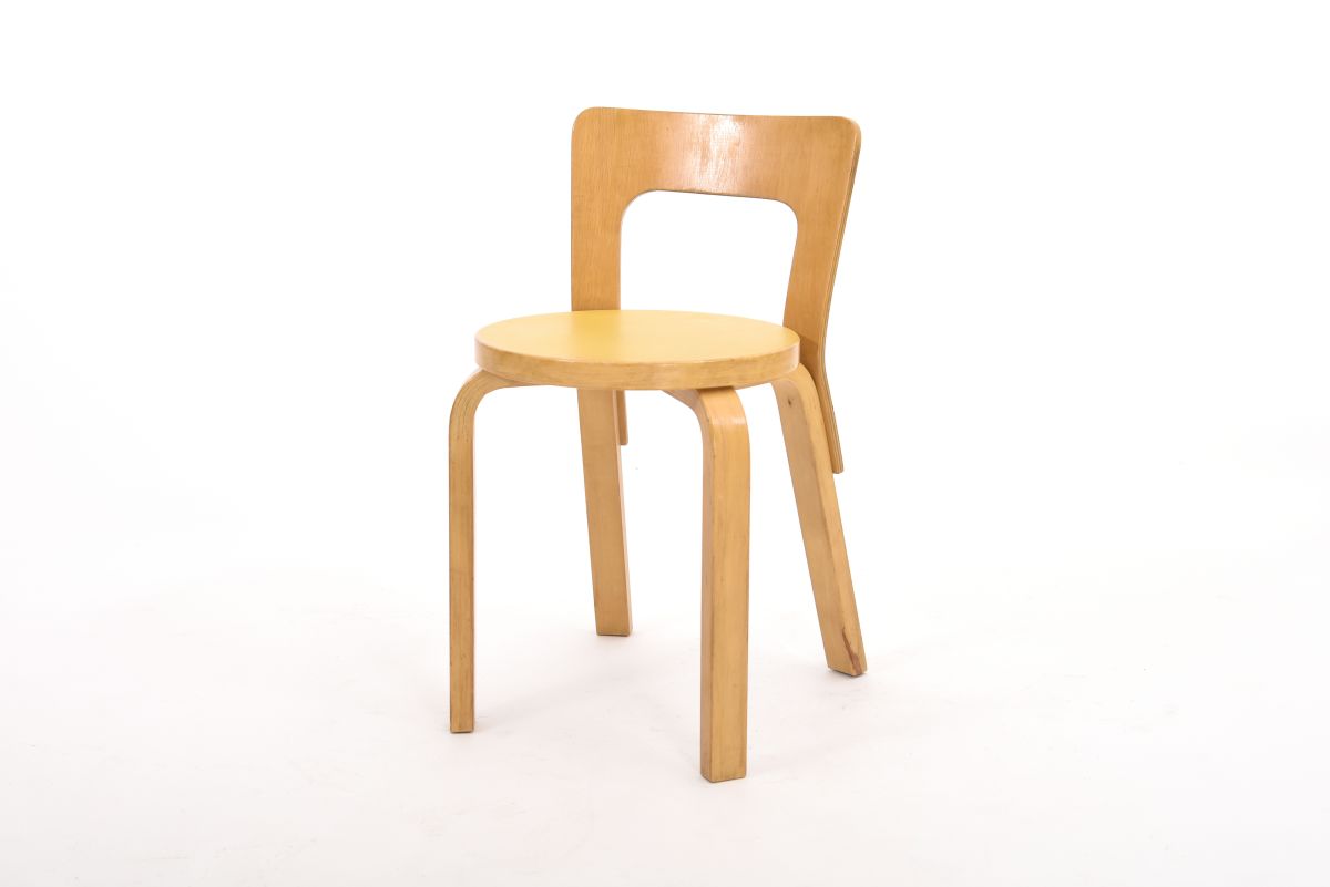 Aalto Alvar chair 65 yellow linoleum