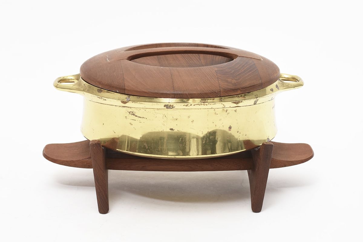 Jens-Quistgaard-Teak-Serving-Dish-details1