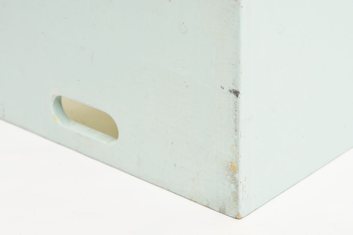 Anonymou-Turnable-Kids-Chair_detail7