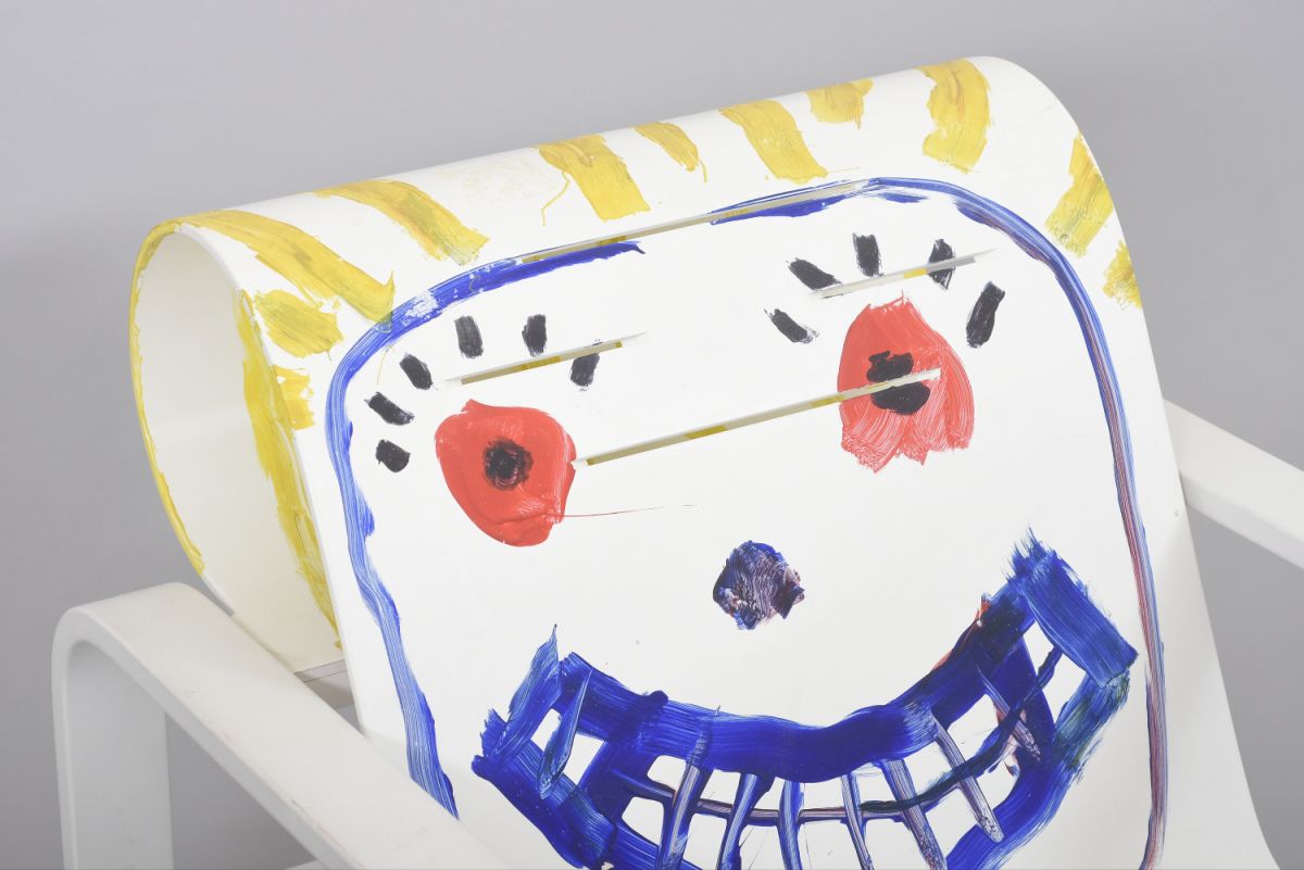Aalto Alvar Paimio chair with illustration 01