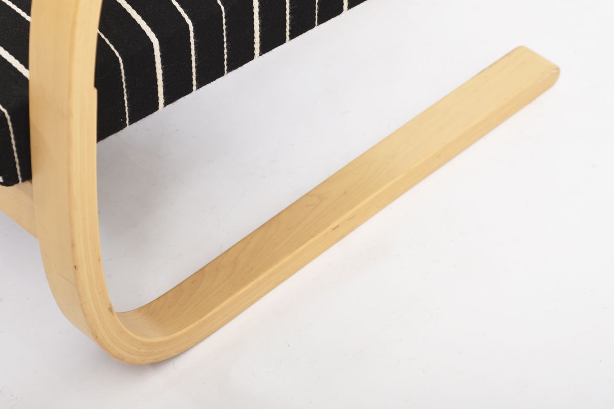 Aalto Alvar Chair 402 Artek stripe 10