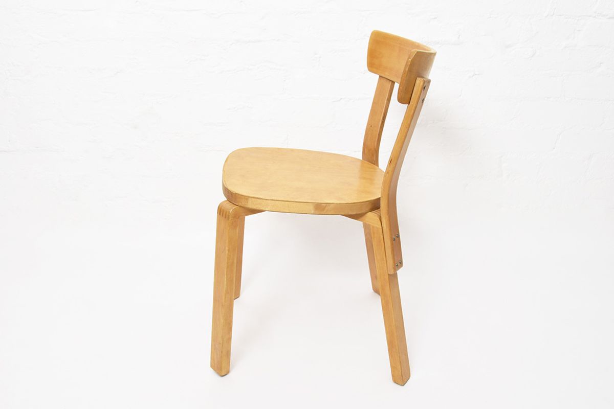 Aalto-Chair69-War-Legs-details1
