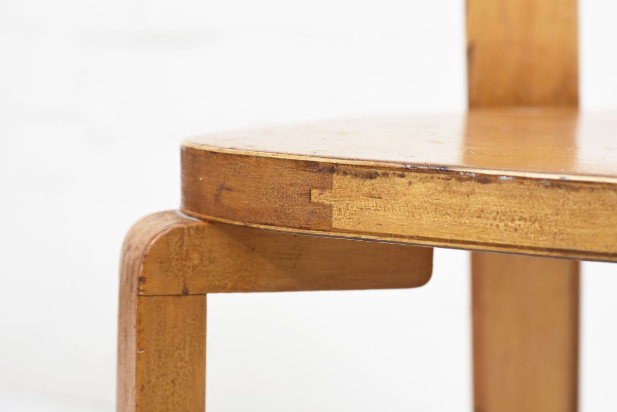 Aalto Alvar chair 65 war leg 04