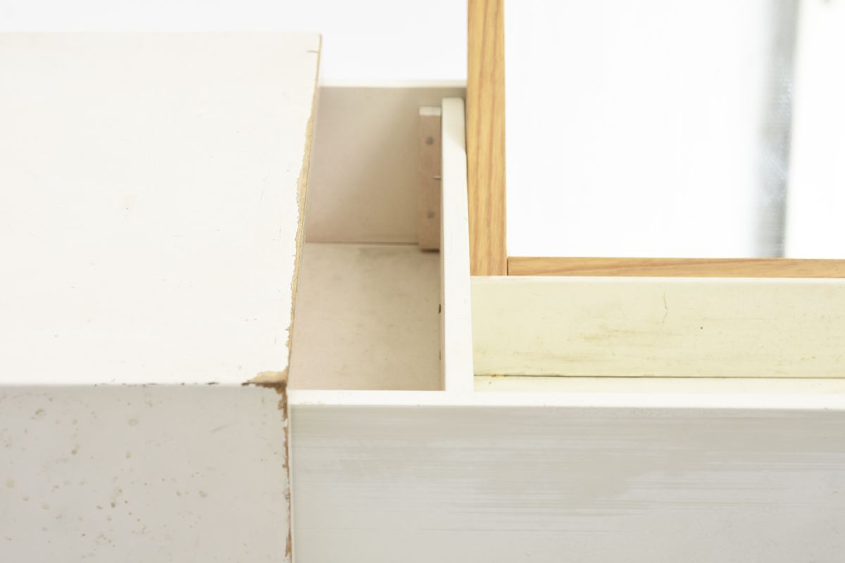 Artek-Wooden-Drawer-With-Mirror_detail9