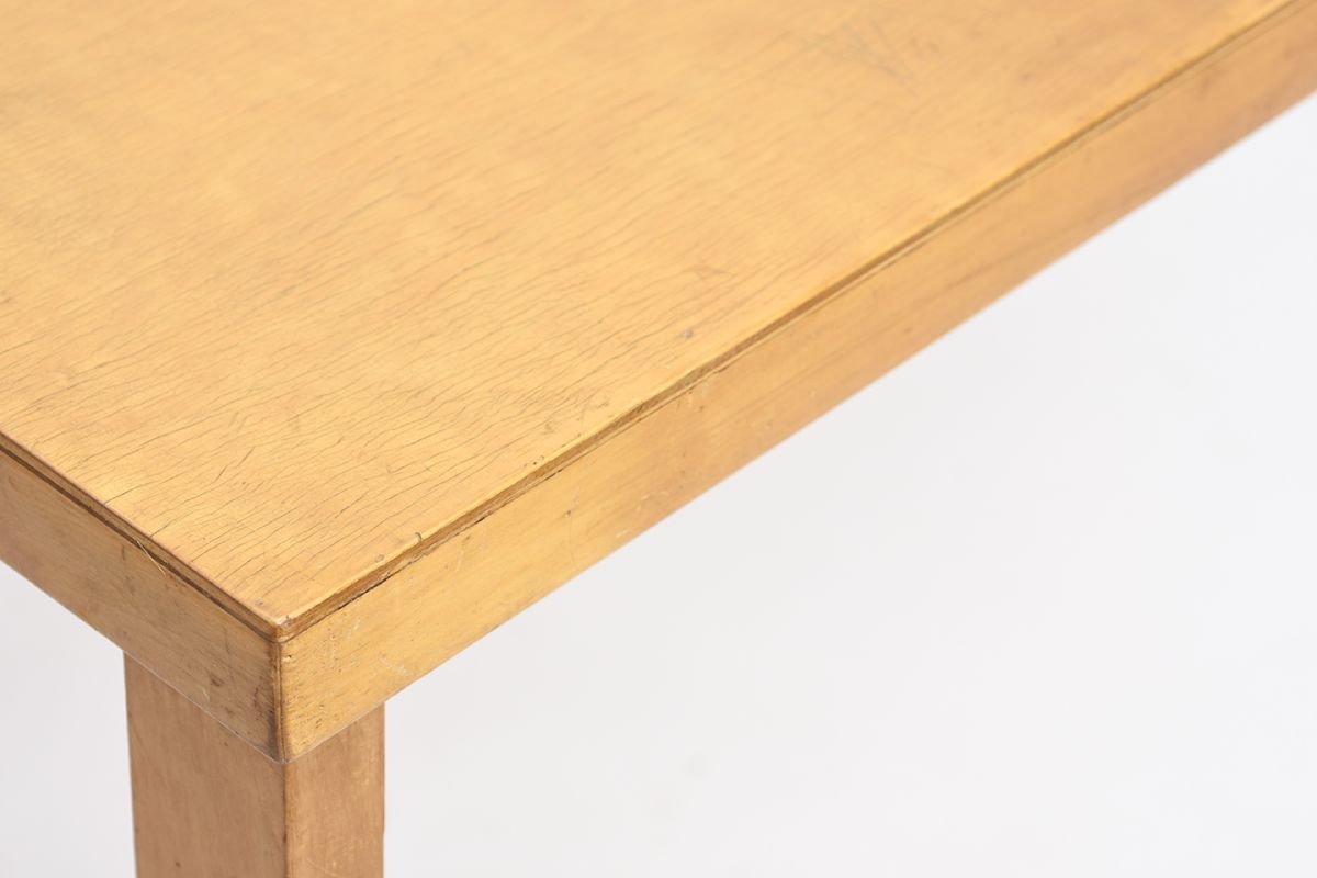 Aalto-Alvar-Ealry-Table-Wood_detail6