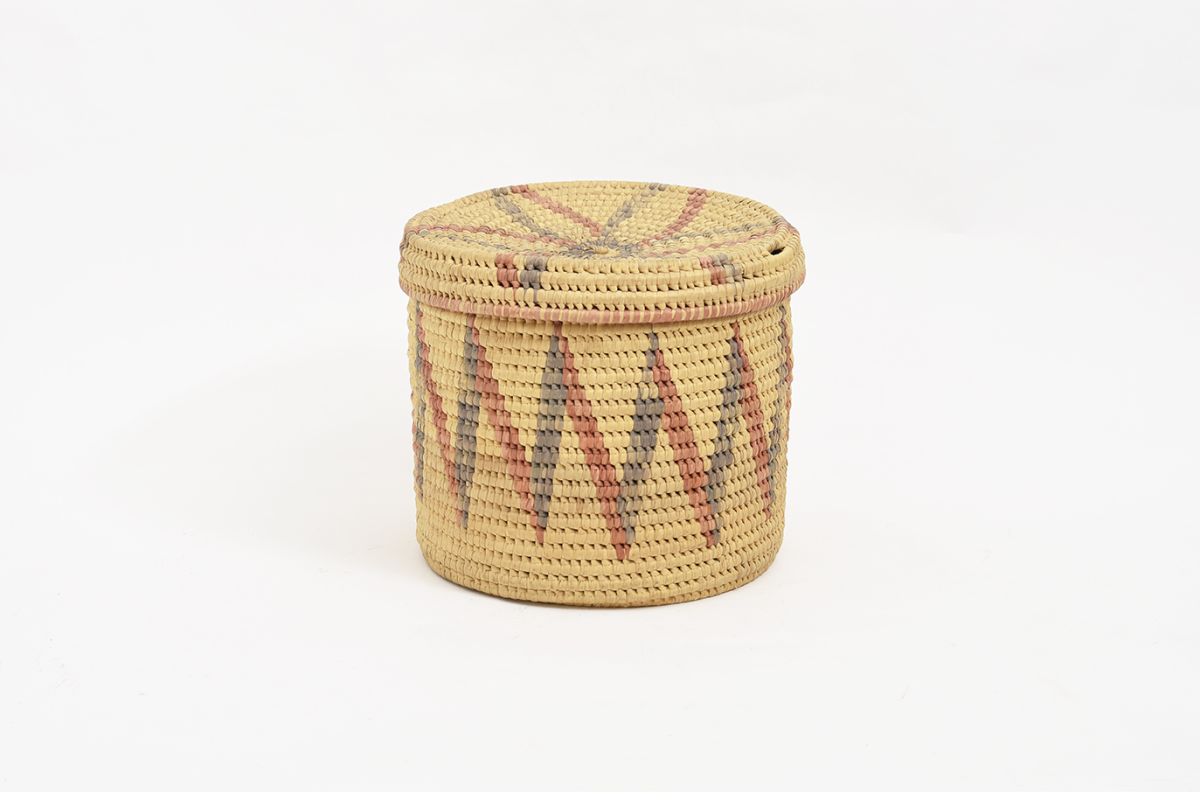 Anonymous-African-Colorful-Baskets_setail7