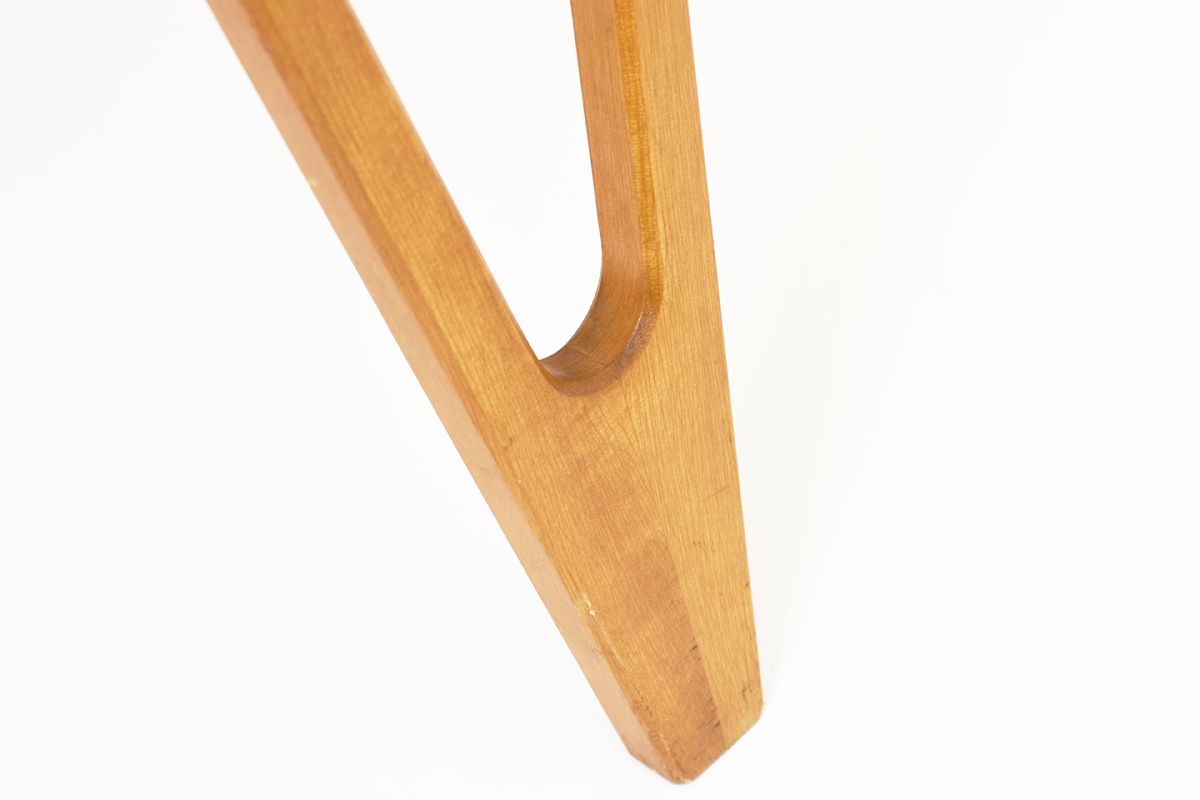 Anonymous-Wooden-Side_Table_detail5