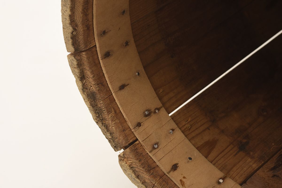 Anonymous-Leather-Top-stool_detail4