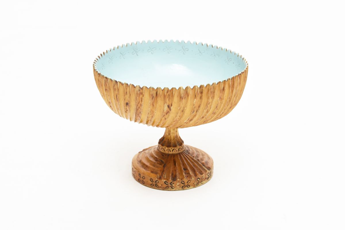 Anonymous wooden fruit bowl