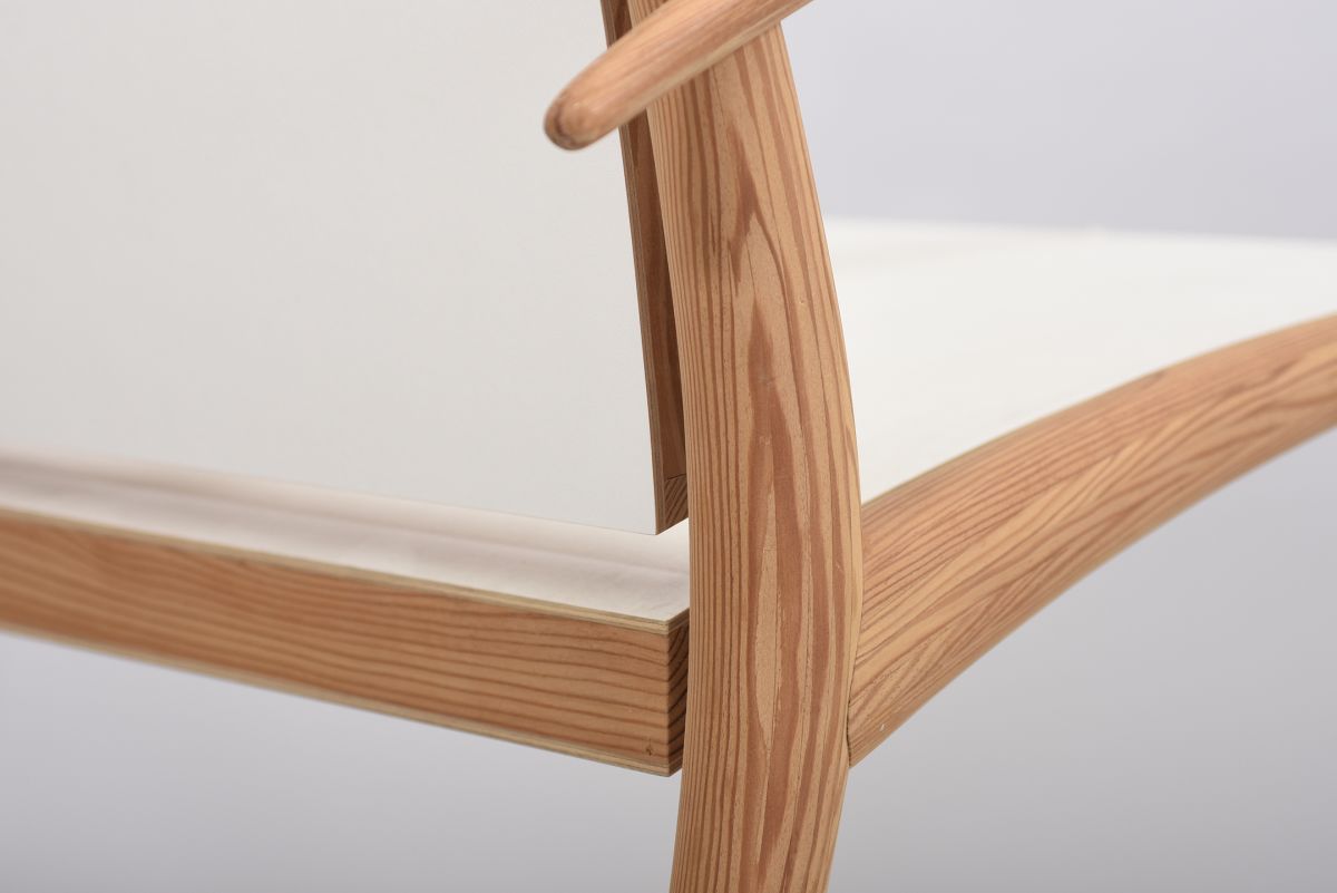 Anonymous curvey armchair 08