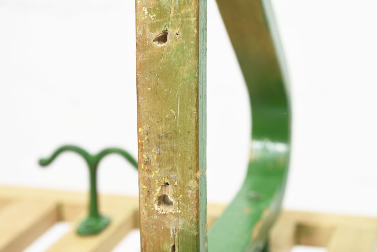 Aalto Alvar Early Coat Rack green 09