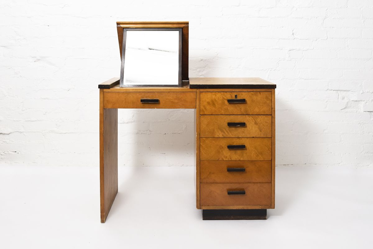 Anonymous-Vanity-Desk-with-Foldable-Mirror_detail1