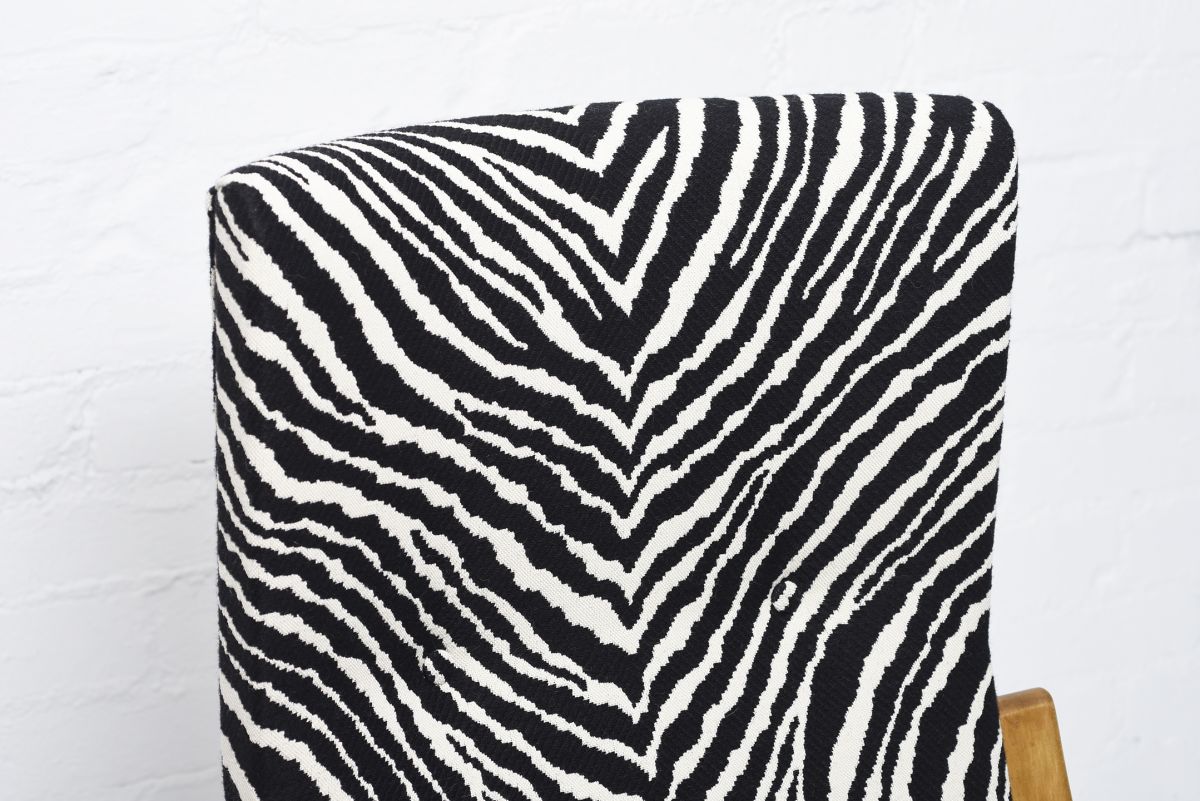 Aalto Alvar Armchair 401 zebra no ear 01