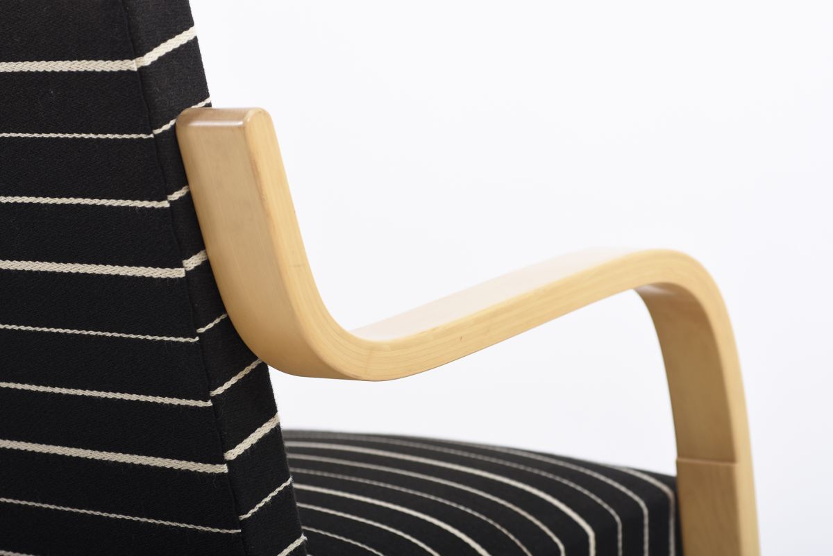 Aalto Alvar Chair 402 Artek stripe 06