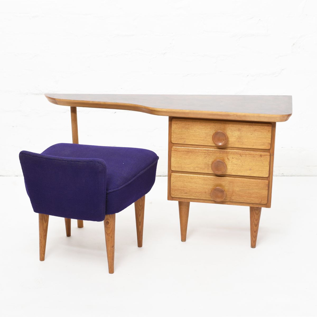 Anonymous Kids desk and chair