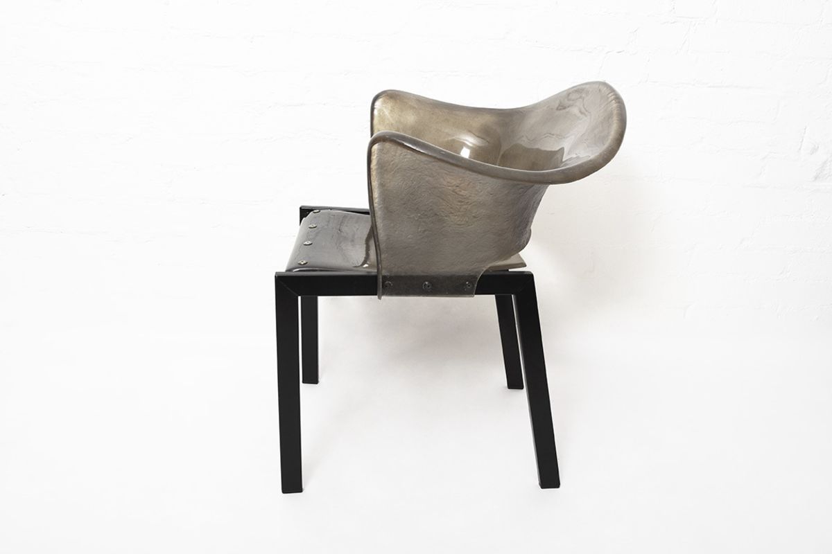 Stefan Lindfors Fiberglass Chair darkgrey details1