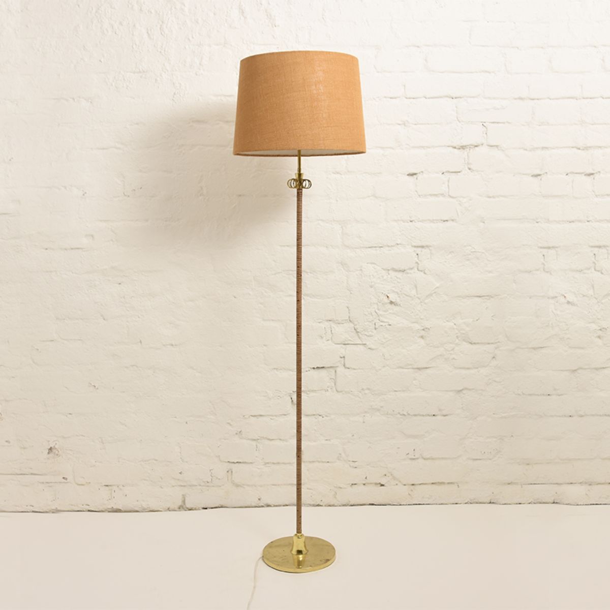 Itsu-Oy-Brass-Rattan-Floor-Lamp