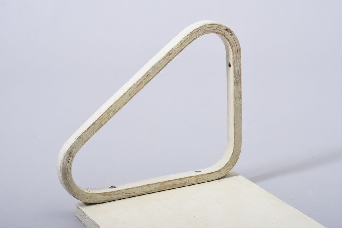 Aalto Alvar 112b wall shelf white 04