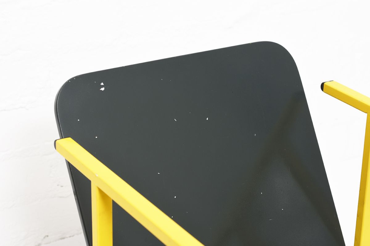 Kukkapuro-Yrjö-Kids-Armchair._detail3jpg