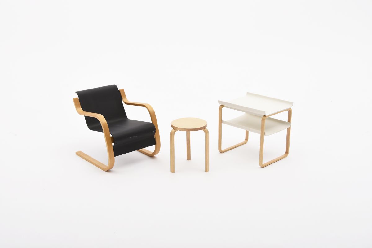 1:5 Miniature Set of Alvar Aalto's Furniture - Artek
