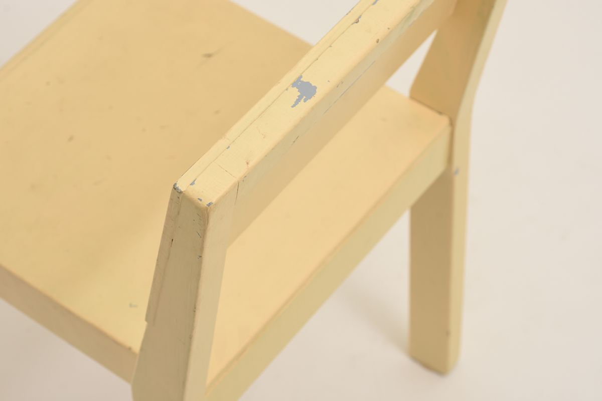 Kids-Chair-Wood-Yellow_detail1