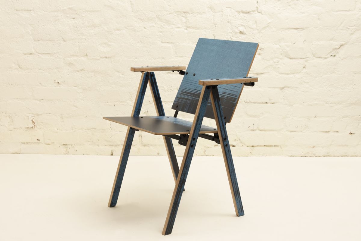 Kukkapuro Yrjo Tattoo Chair Blue Lake